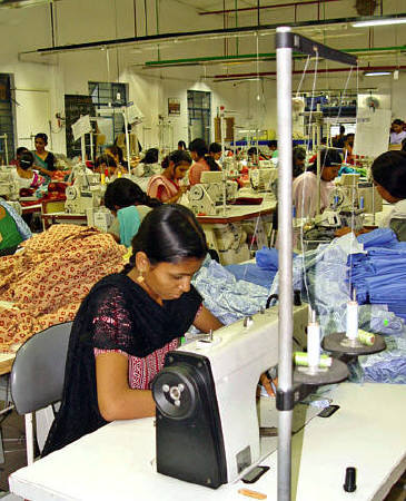 U.S., China open textile agreement discussions
